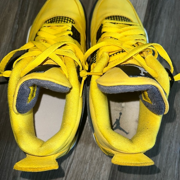 Jordan 4 - Picture 9 of 11